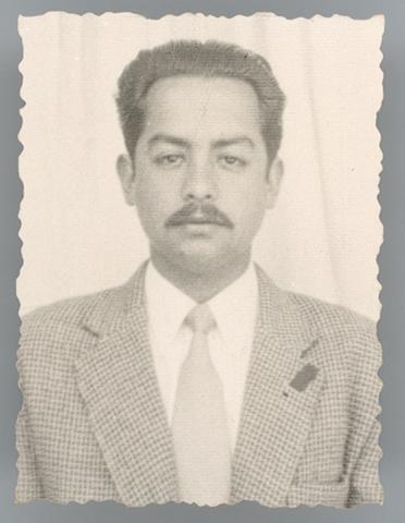Primera imagen del registro Retrato de Mario Julio C.