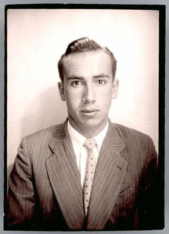 Primera imagen del registro Retrato de Hernán Bustamante