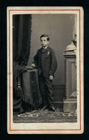 Primera imagen del registro Retrato infantil masculino