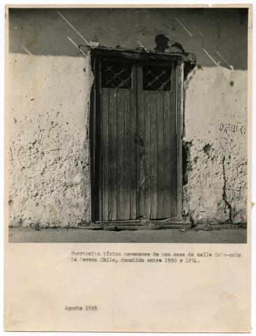 Primera imagen del registro Puerta de antigua casa de calle Colo-Colo de La Serena