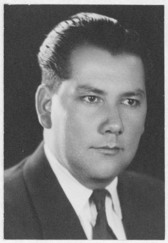 Primera imagen del registro Carlos Ayala Navarro