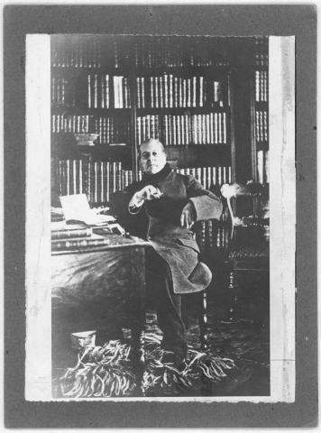 Primera imagen del registro Andrés Bello
