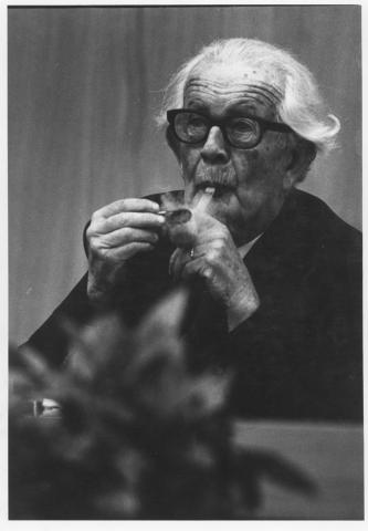 Primera imagen del registro Jean Piaget