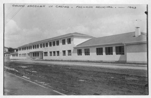 Primera imagen del registro Grupo escolar de Castro, fachada principal
