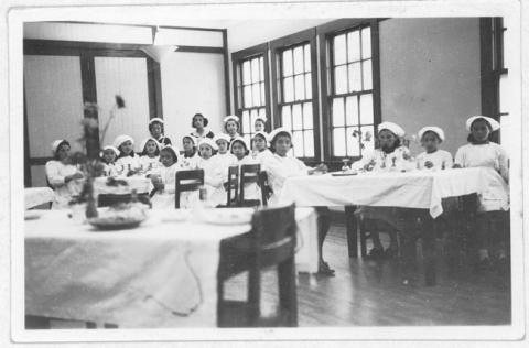 Primera imagen del registro Escuela Nº11, clase de economía doméstica