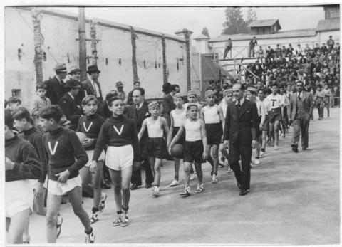 Primera imagen del registro Desfile de equipos deportivos
