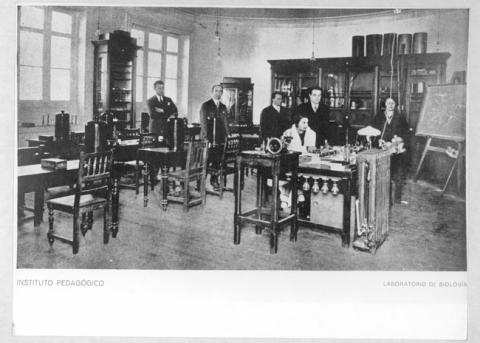 Primera imagen del registro Laboratorio de biología