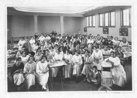 Primera imagen del registro Curso de cestería de profesores primarios