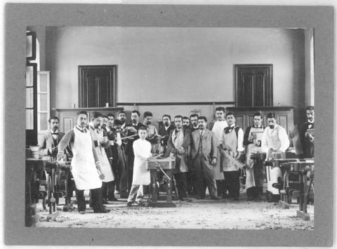 Primera imagen del registro Taller de carpintería
