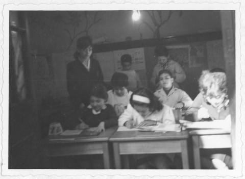 Primera imagen del registro Niños en clases