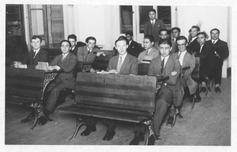Primera imagen del registro Clase de historia