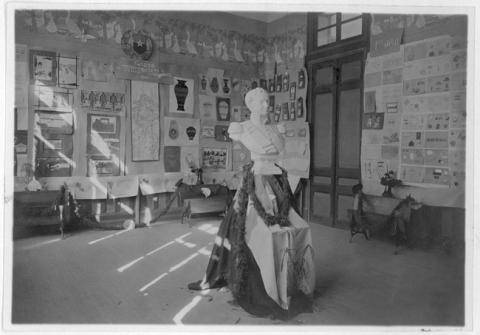 Primera imagen del registro Exposición escolar
