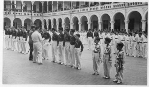 Primera imagen del registro Reparticion de diplomas a nuevos brigadieres