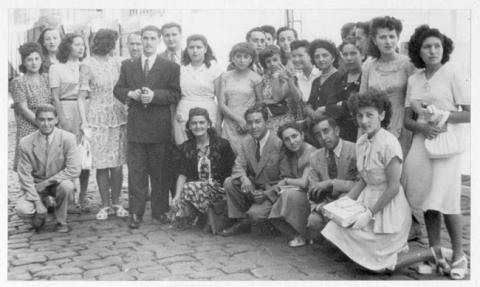 Primera imagen del registro Escuela Normal de Victoria