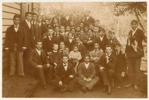 Primera imagen del registro Escuela Normal de Valdivia