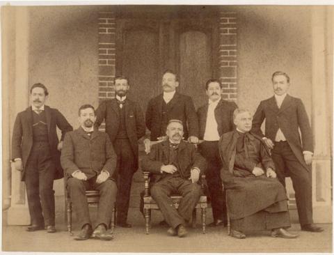 Primera imagen del registro Escuela Normal de Victoria