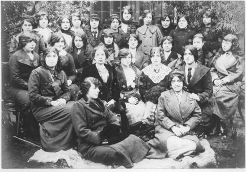 Primera imagen del registro Curso Normal de maestras