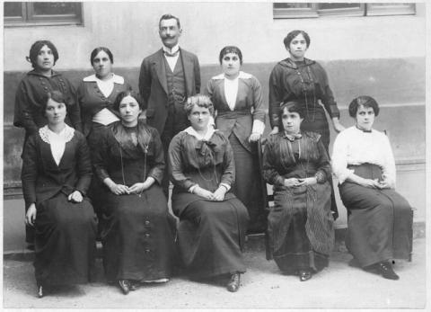 Primera imagen del registro Curso Normal de maestras