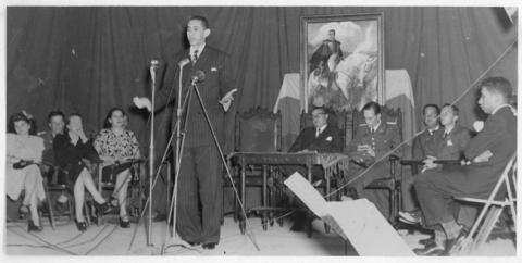 Primera imagen del registro Convención Nacional del Magisterio en Mendoza
