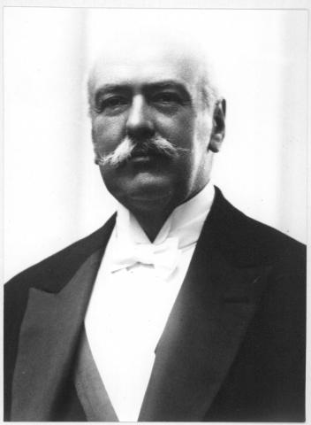Primera imagen del registro Presidente Juan Luis Sanfuentes