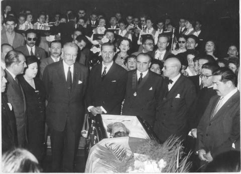 Primera imagen del registro Homenaje póstumo a Gabriela Mistral