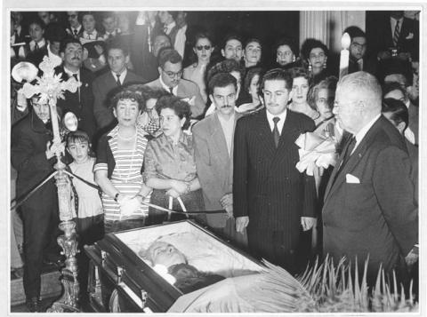 Primera imagen del registro Homenaje póstumo a Gabriela Mistral