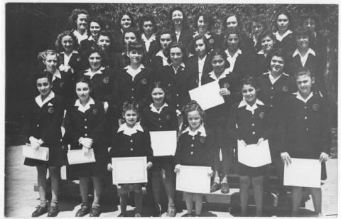 Primera imagen del registro Alumnas del Liceo Nº7 de Niñas