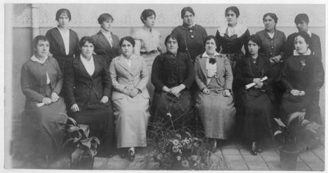 Primera imagen del registro Mujeres