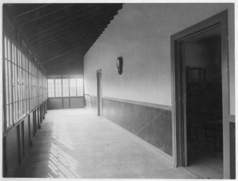 Primera imagen del registro Pasillo de edificio