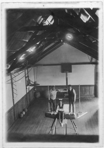 Primera imagen del registro Gimnasio de Villa Inés, 1921