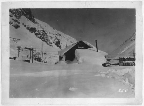 Primera imagen del registro Casa bajo la nieve