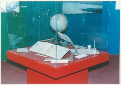 Primera imagen del registro Panel de Exposición del Museo Pedagógico en Feria del Hogar 1985