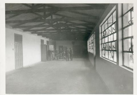 Primera imagen del registro Hombres trabajando