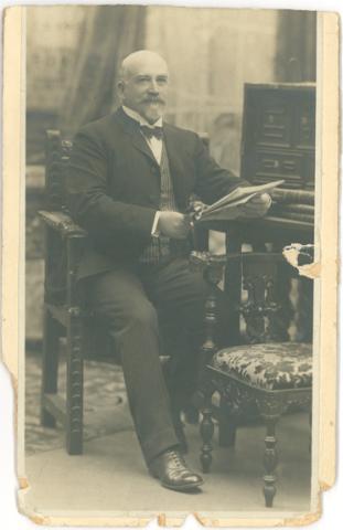 Primera imagen del registro José Menéndez