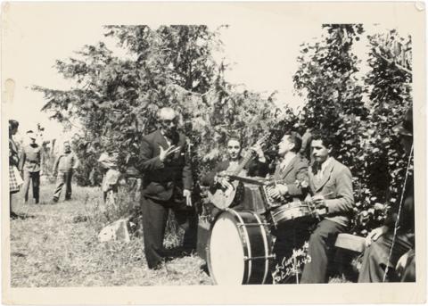 Primera imagen del registro Música en el campo