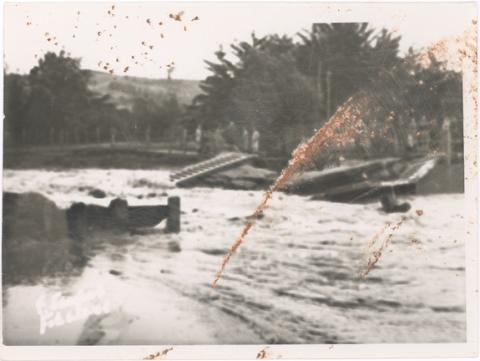 Primera imagen del registro Desborde del río