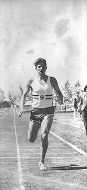 Primera imagen del registro Jorge Weil, Club Manquehue, Atleta Juvenil ganador 800 metros