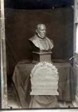Primera imagen del registro Busto de Antonio Aberastain