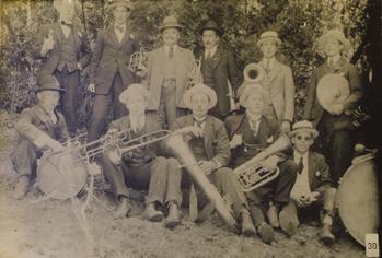 Primera imagen del registro Conjunto filarmónico de colonos alemanes, 1928