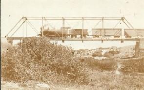 Primera imagen del registro Tren cruzando puente sobre Río Loa