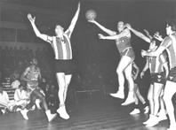 Primera imagen del registro Mario Donoso. Basquetbolistas del Club Unión Española.