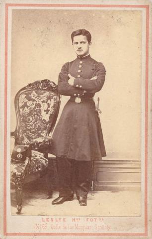Primera imagen del registro Retrato de hombre vestido de uniforme