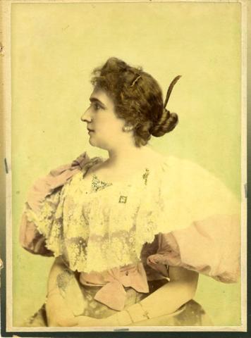 Primera imagen del registro Retrato femenino