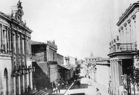 Primera imagen del registro Calle 1 Oriente, Teatro Municipal de Talca y Liceo Manuel Blanco Encalada