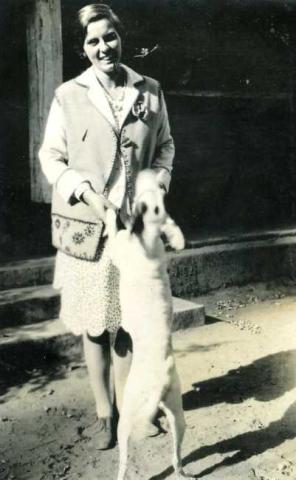 Primera imagen del registro Retrato de dama con perro