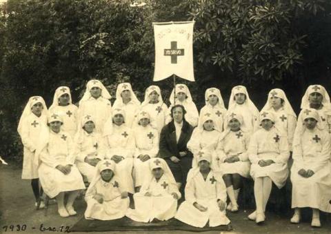 Primera imagen del registro Grupo de Voluntarias de la Cruz Roja, Escuela Nº12