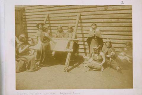 Primera imagen del registro Retrato de grupo no identificado