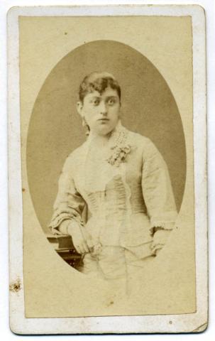 Primera imagen del registro Retrato de Filomena Benavides