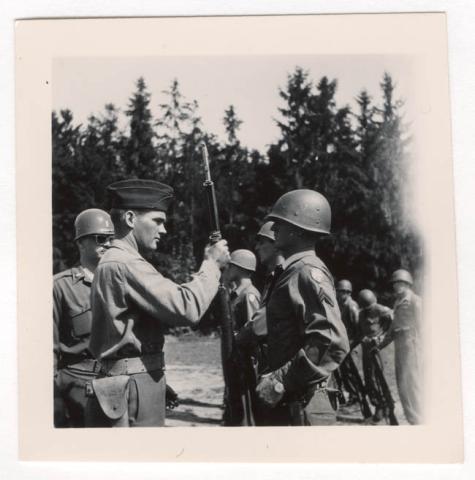Primera imagen del registro SOLDADOS AMERICANOS EN REVISTA,AUSTRIA,
