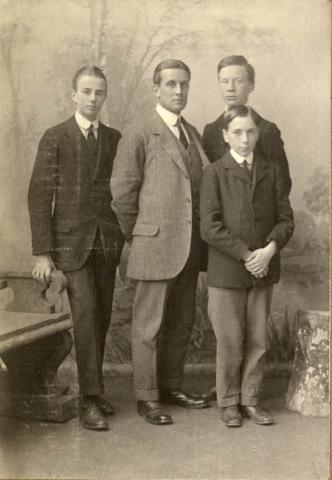 Primera imagen del registro Federico Wessler, Tomás Eastman Cox, Noel Moritz, Jorge A. Beeche Caldera